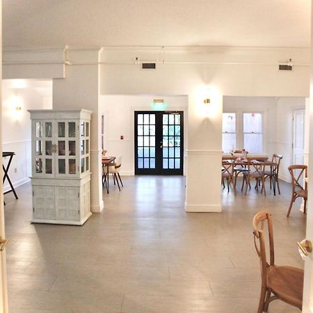 Peninsula Bed & Cocktails Hotel Gulfport Ngoại thất bức ảnh